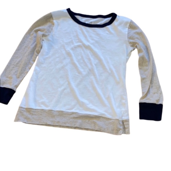J. Crew Tops - 🥂3/$25🥂 J. Crew Artist Tee